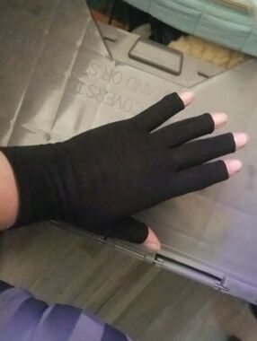 Black Fingerless Compression Gloves for Women